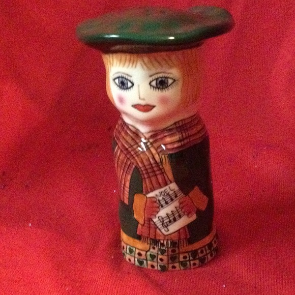 Susan Paley Vintage Candice & Noelle Salt & Pepper Shakers & Spoon Rest - Picture 5 of 9